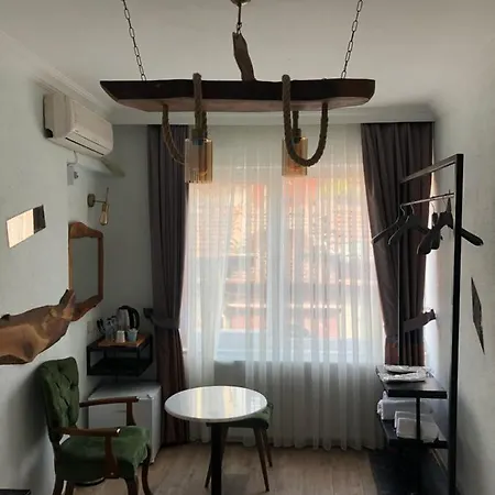 Pandan Karakoy Hotel