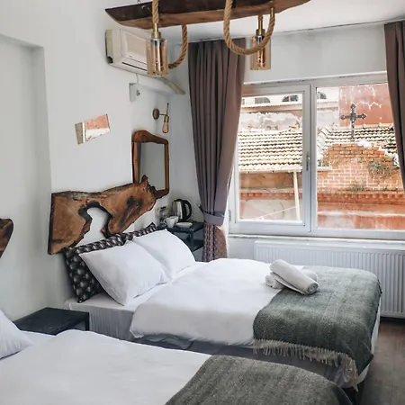 Hotel Pandan Karakoy 3*