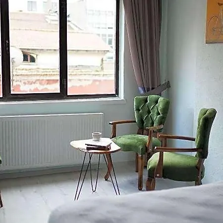 Pandan Karakoy Suıt