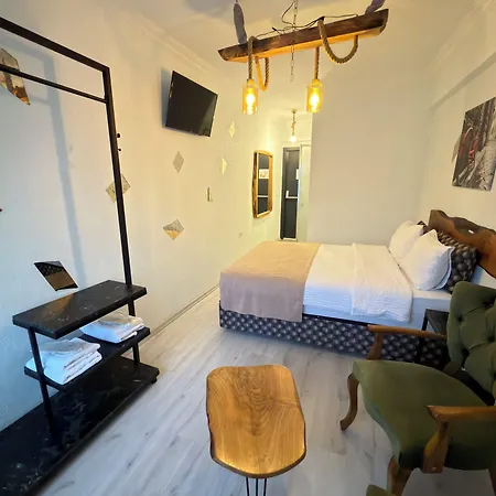 Pandan Karakoy Hotel 3*