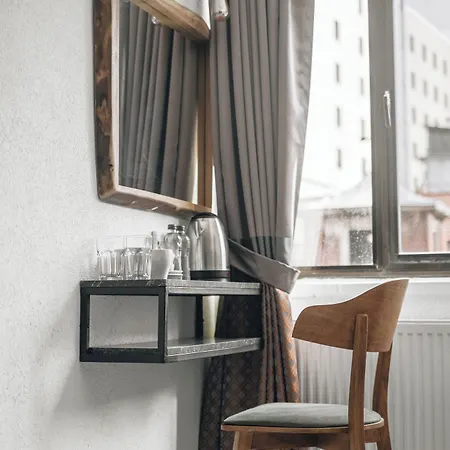 Pandan Karakoy Hotel