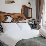 Pandan Karakoy 3*
