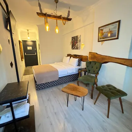 Ξενοδοχείο Pandan Karakoy 3*