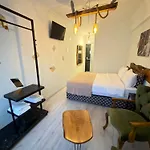 Pandan Karakoy Hotel