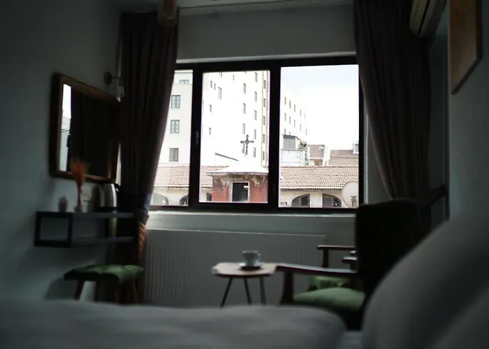 Hotel Pandan Karakoy 3*